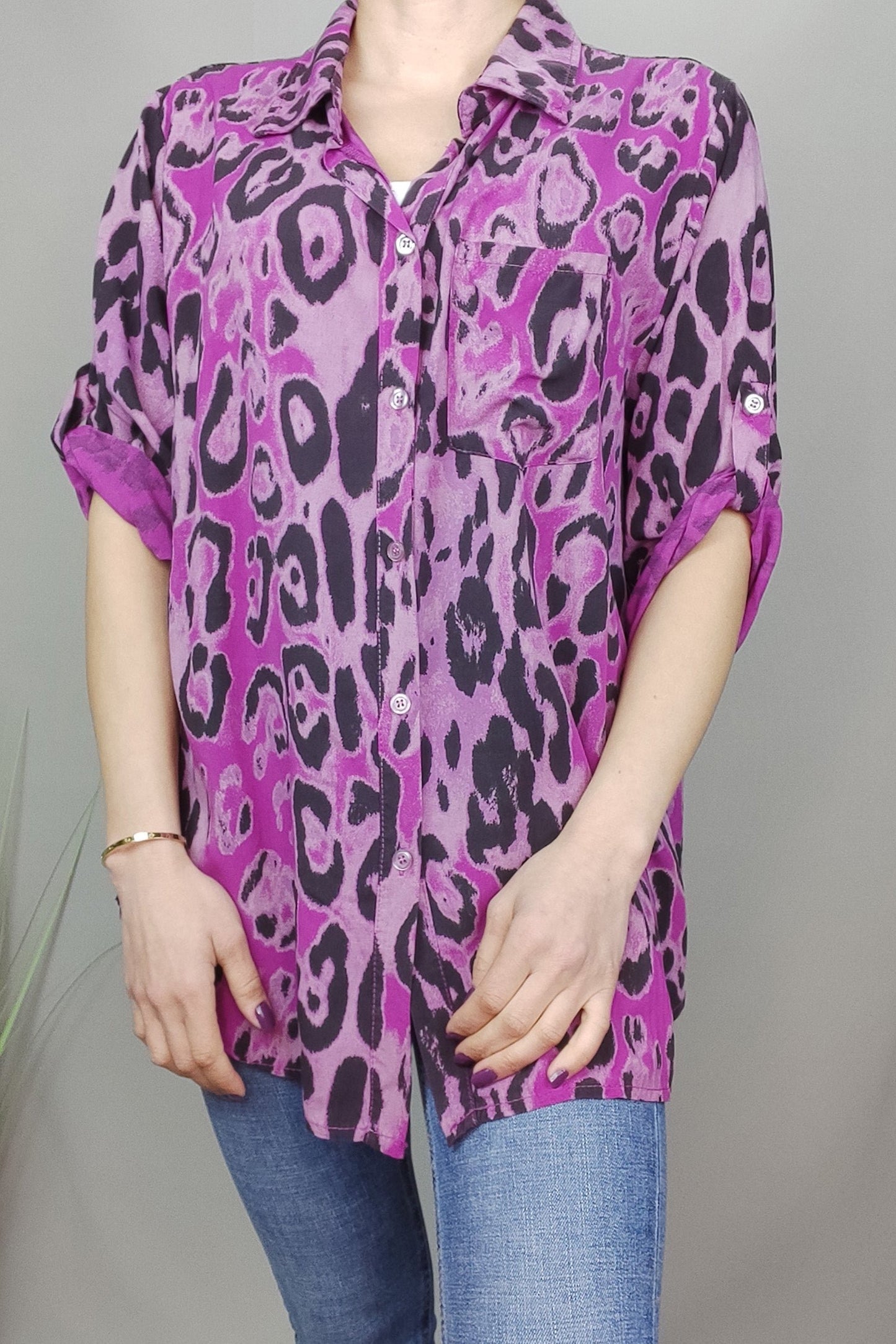 Leo-Print lila