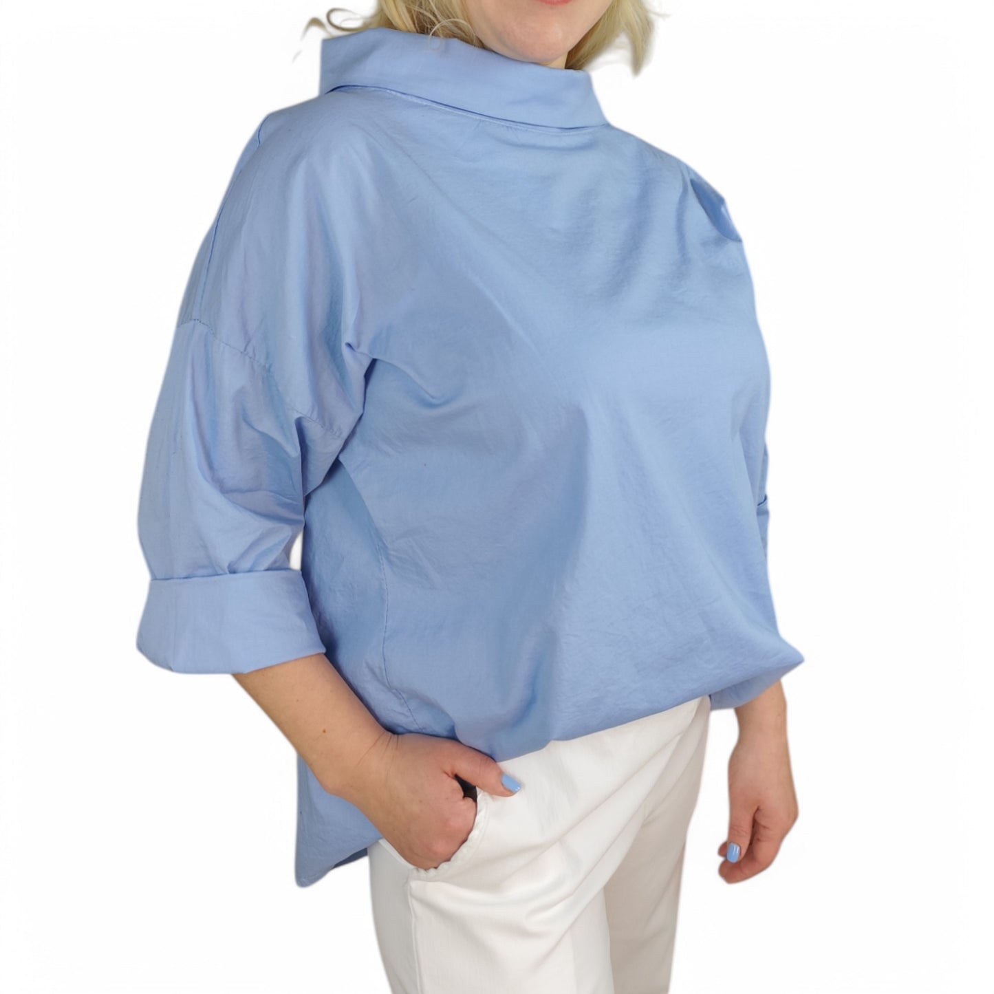 Bluse mit Kragen in Hellblau