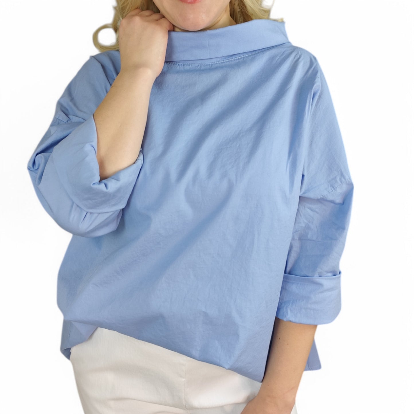 Bluse mit Kragen in Hellblau
