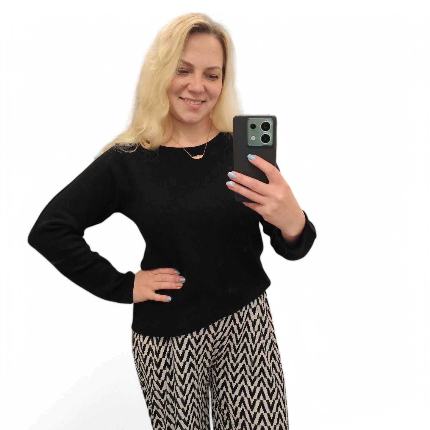 Feinstrickpullover in Schwarz