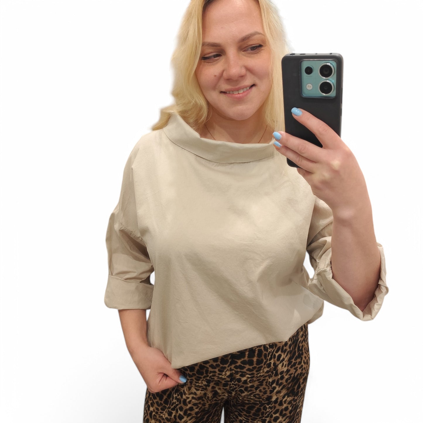 Bluse mit Kragen in Beige