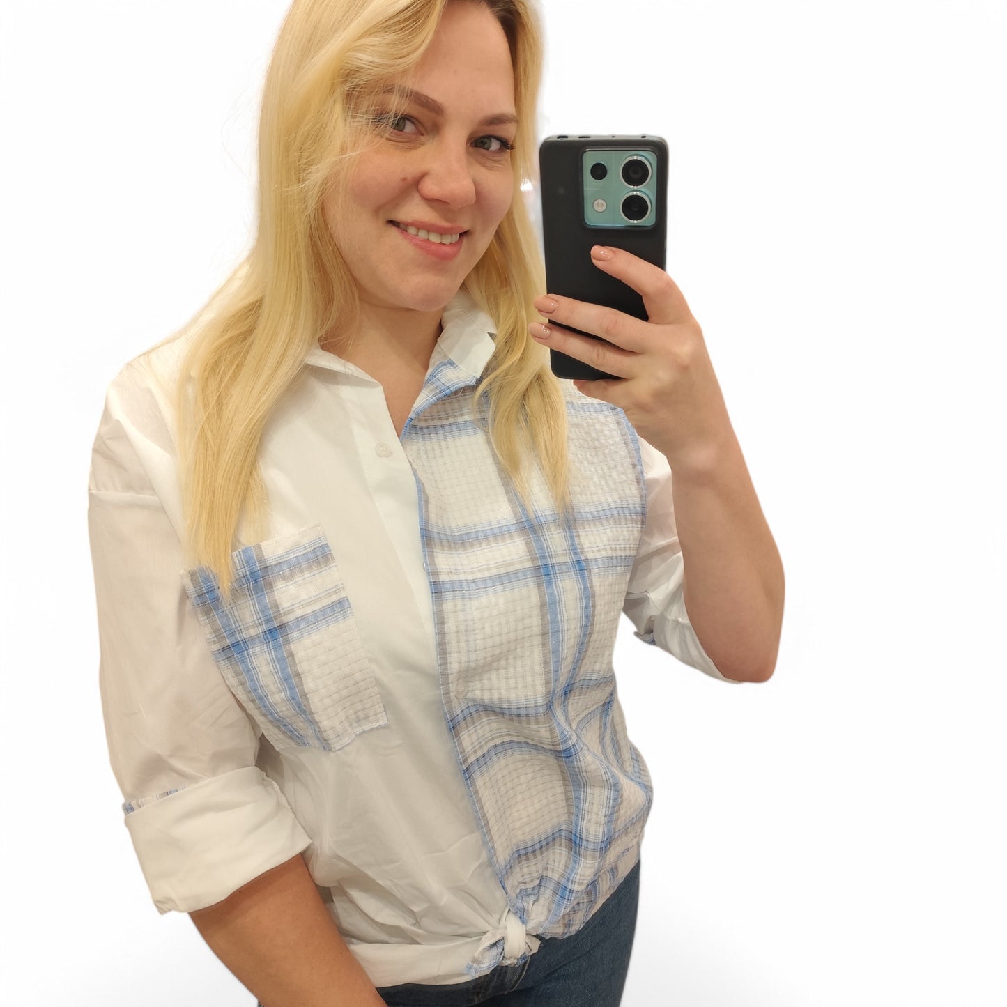 Karo-Bluse zum Knoten in Blau-Weiß