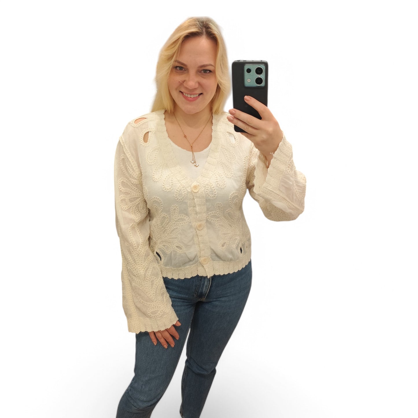 Strickjacke im Häkellook in Beige