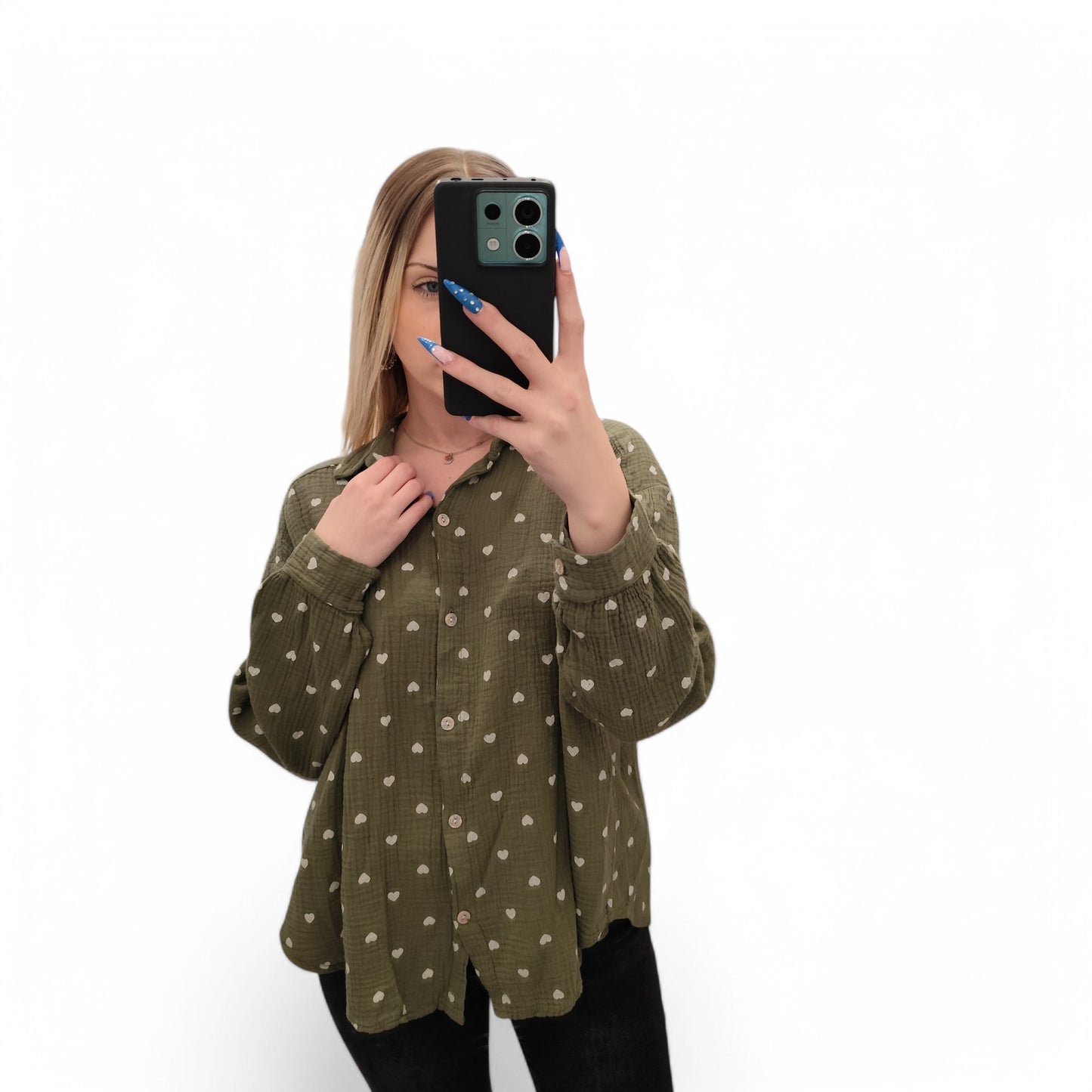 Musselin Bluse mit Herzchen in Olivgrün