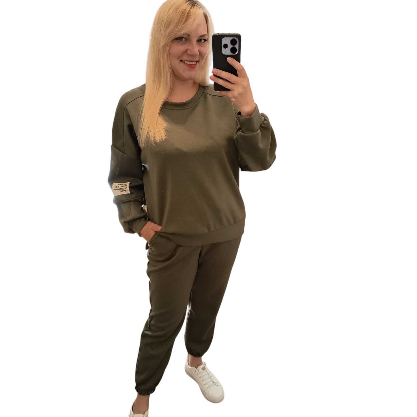 langärmliger Jogginganzug/ Jogging Zweiteiler in Oliv