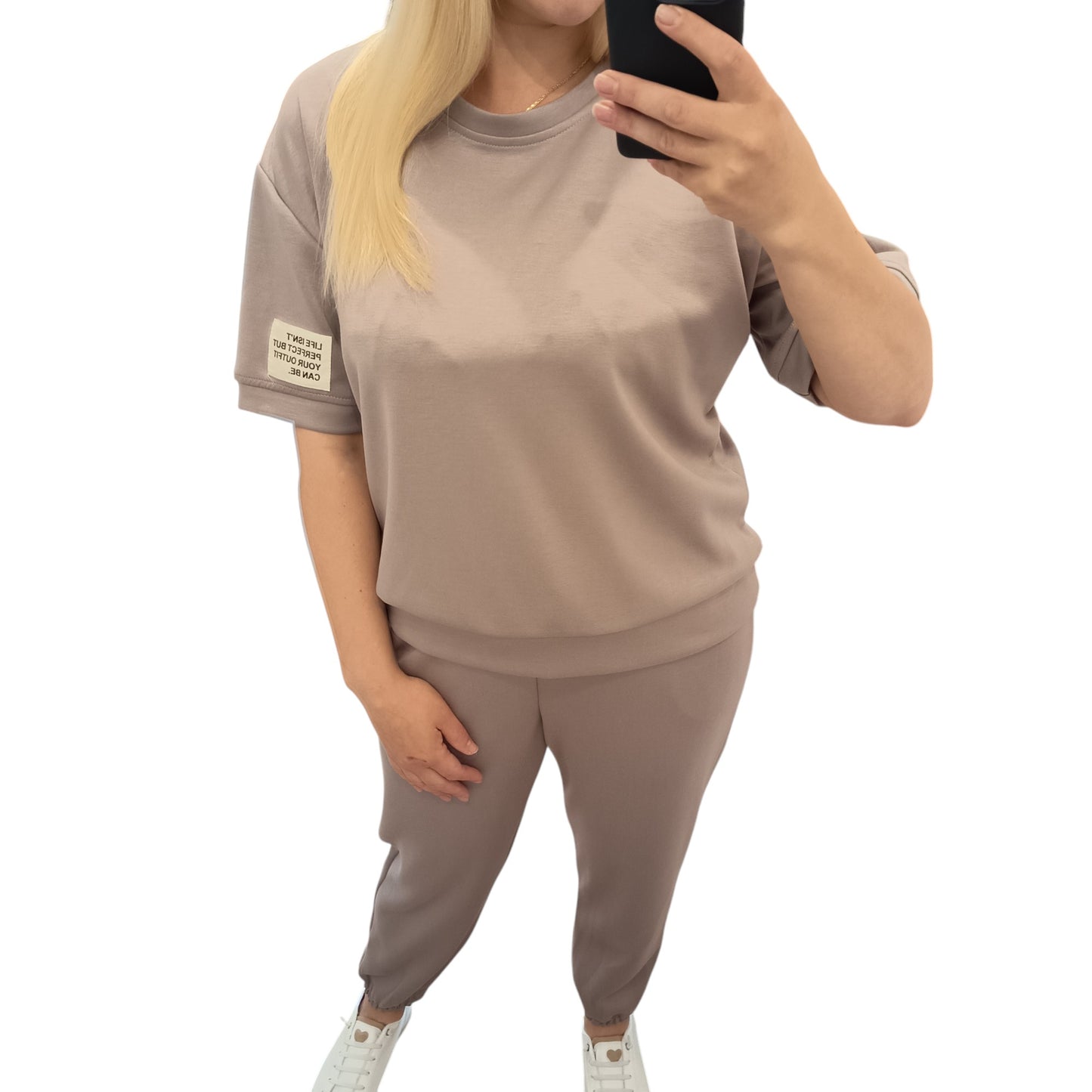 kurzärmliger Jogginganzug/ Jogging Zweiteiler in Braun