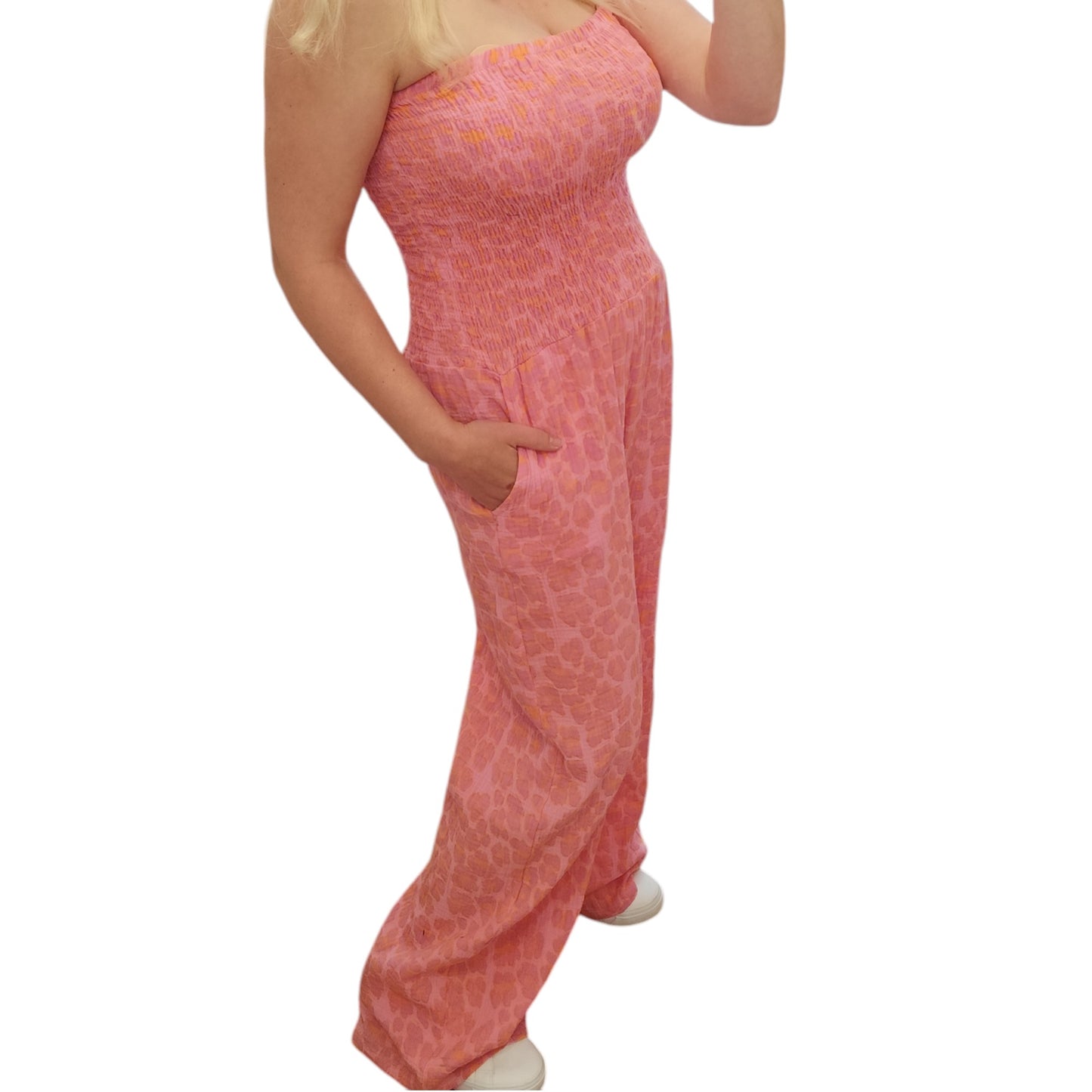 Musselin Einteiler mit Leomuster in Orange-Pink