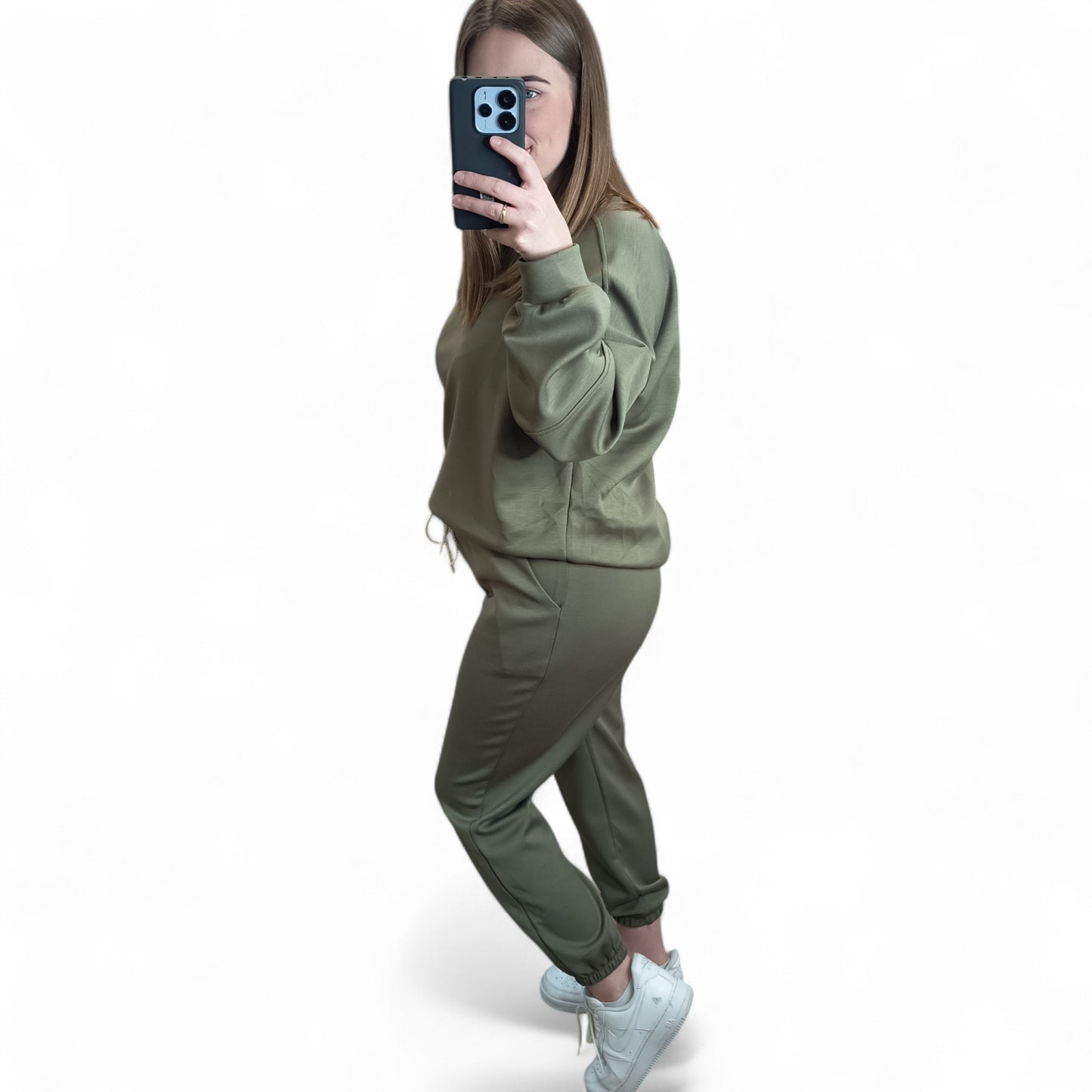 langärmliger Jogginganzug/ Jogging Zweiteiler in Oliv