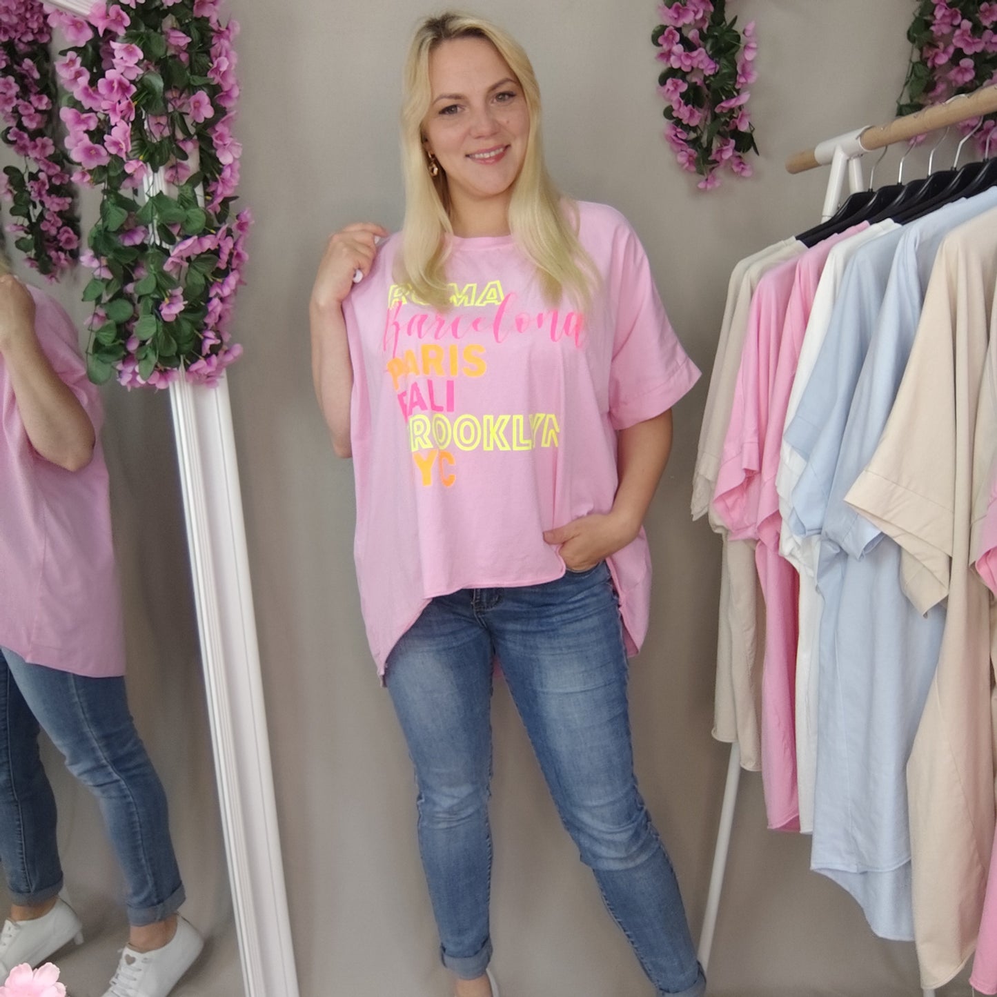 T-Shirt mit Aufdruck in Rosa