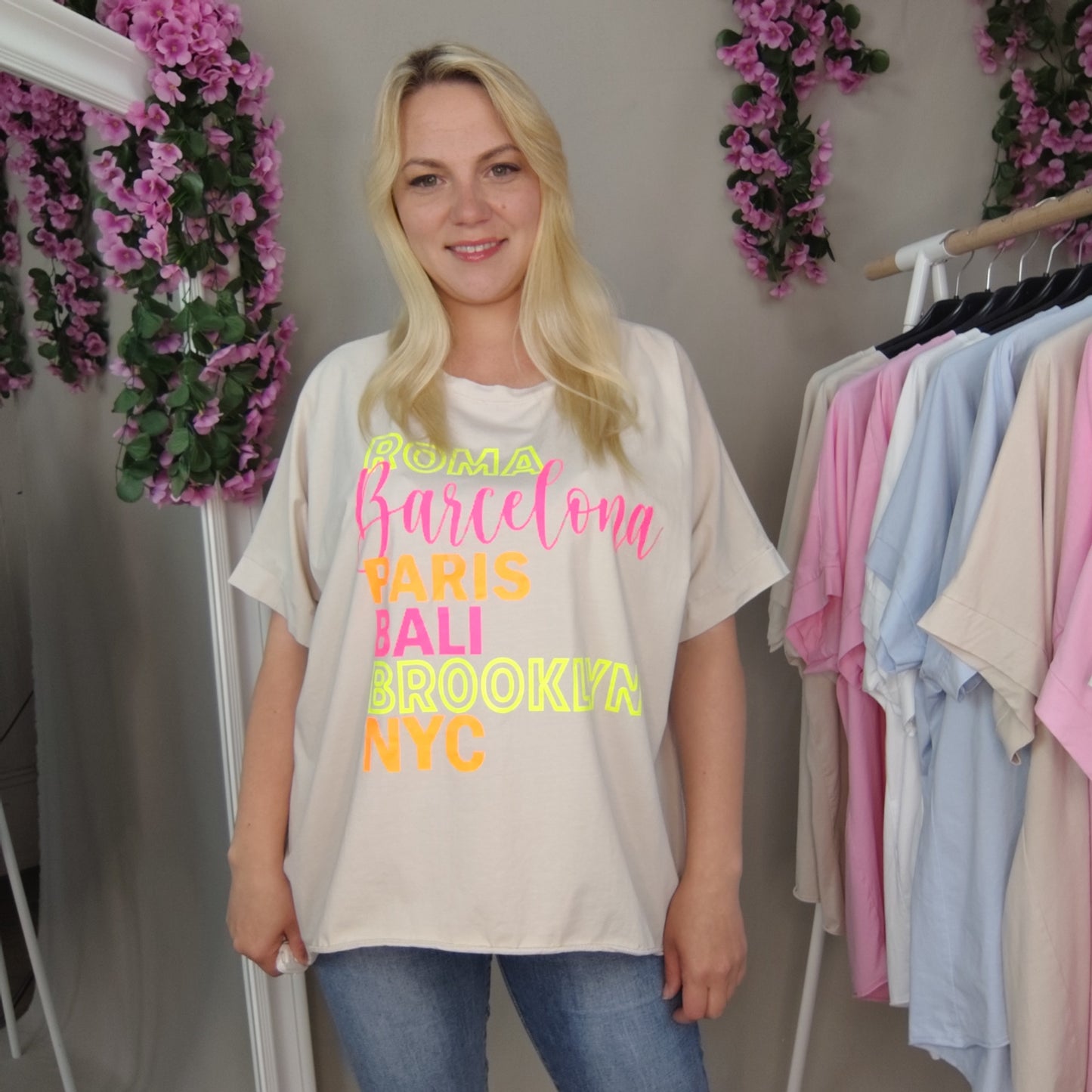 T-Shirt mit Aufdruck in Beige