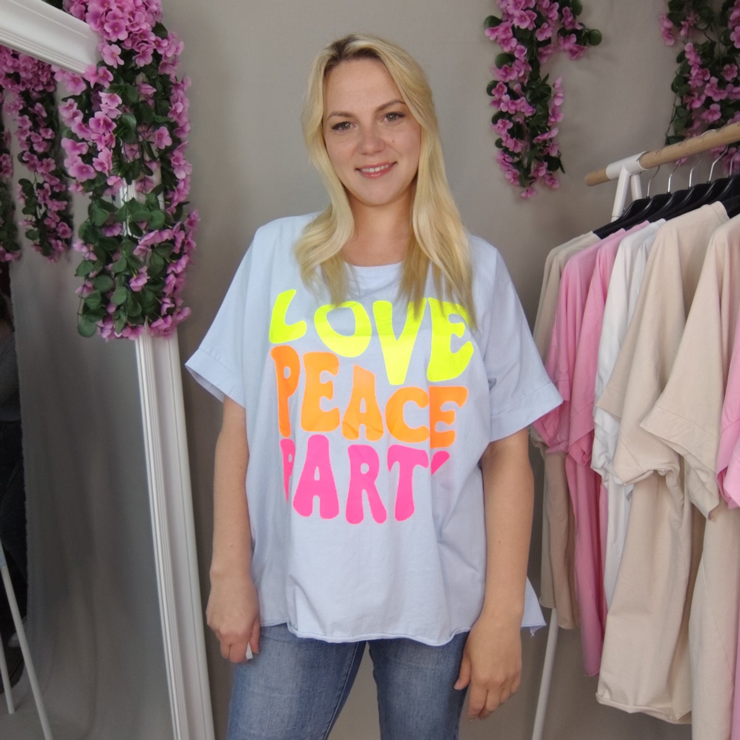 T-Shirt mit Aufdruck in Hellblau