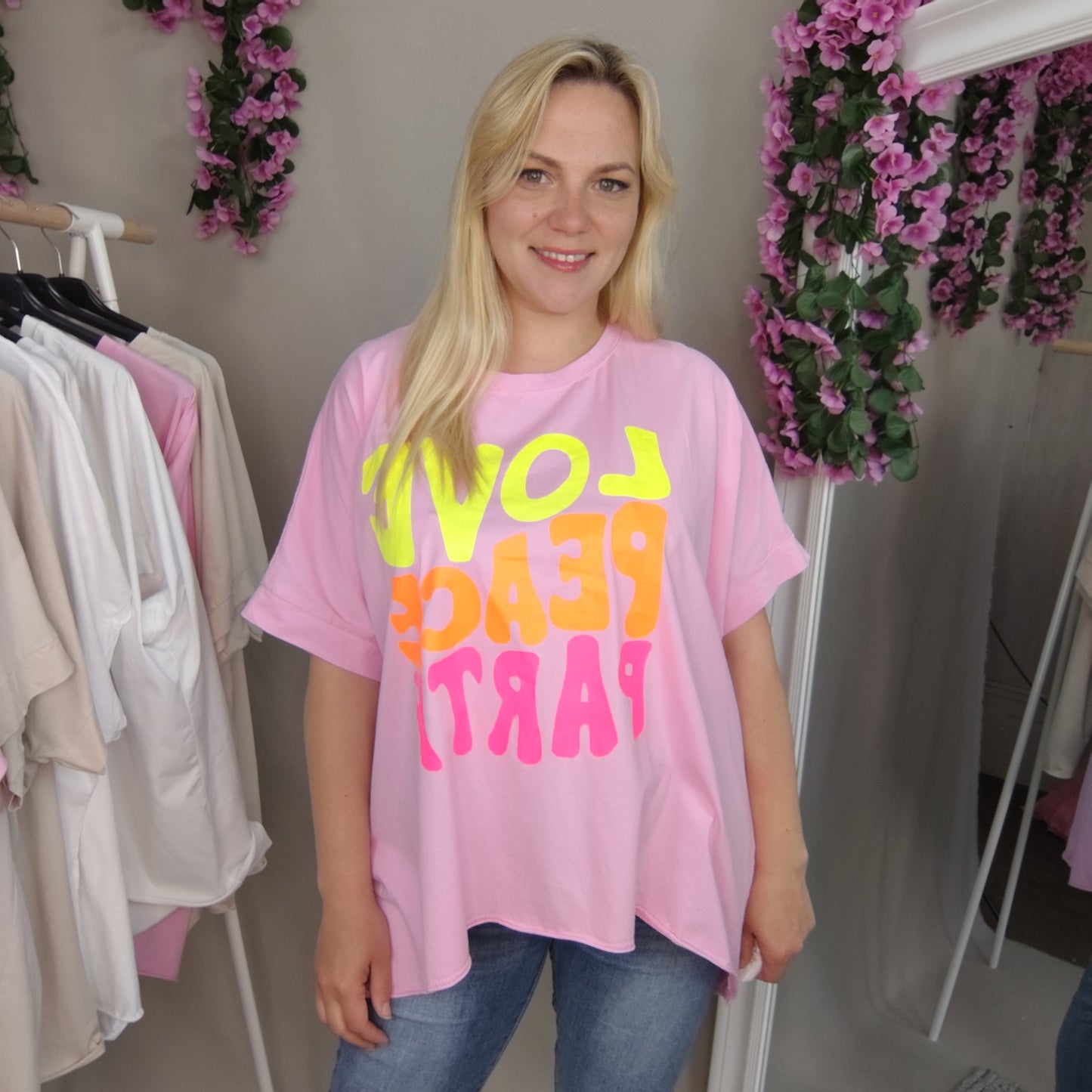 T-Shirt mit Aufdruck in Rosa