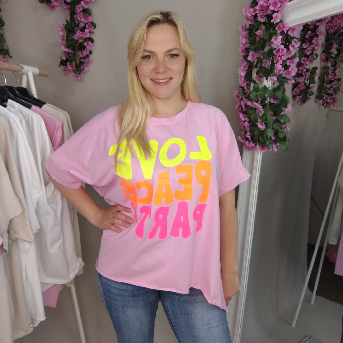 T-Shirt mit Aufdruck in Rosa