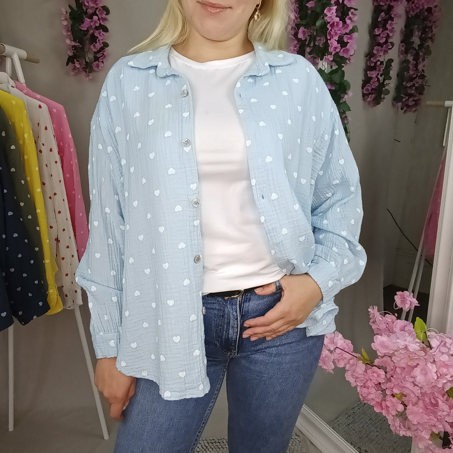Musselin Bluse mit Herzchen in Hellblau