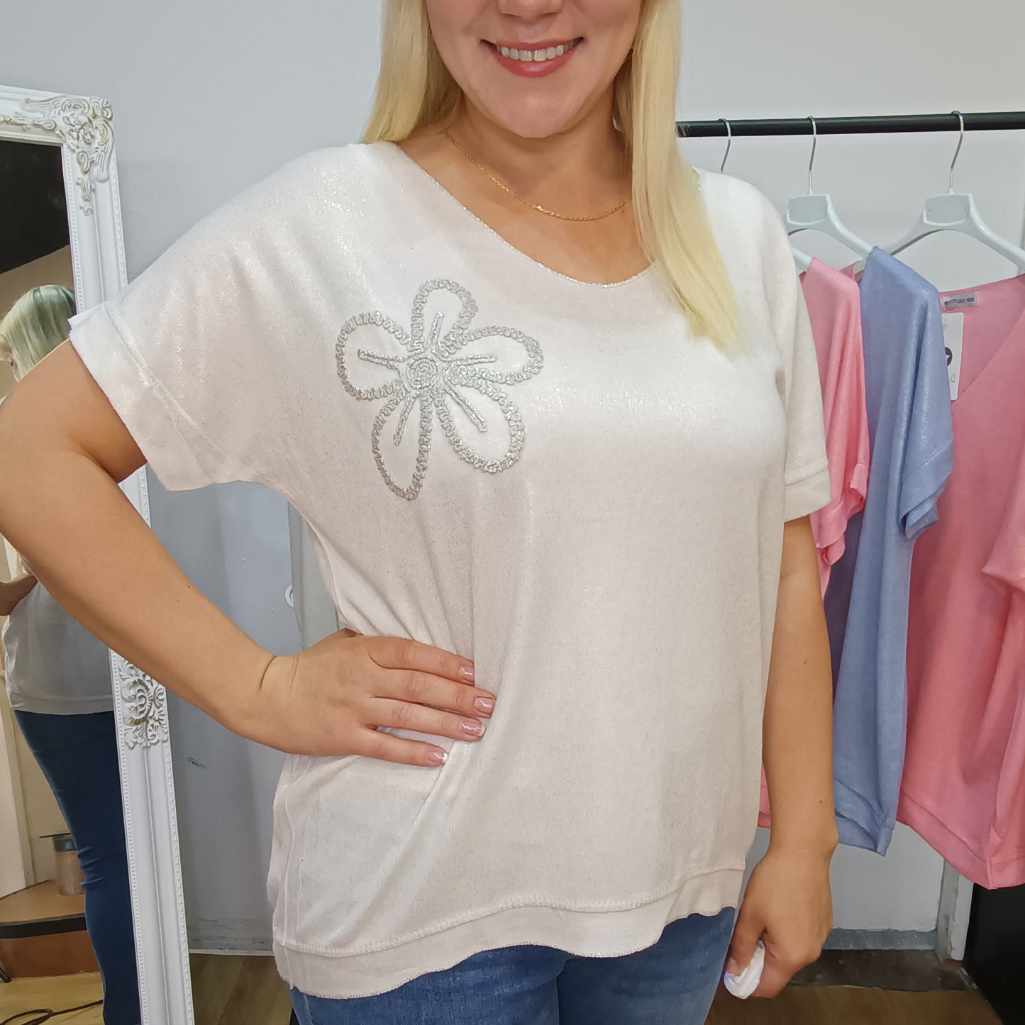Schimmerndes Kurzarm-Shirt in Beige