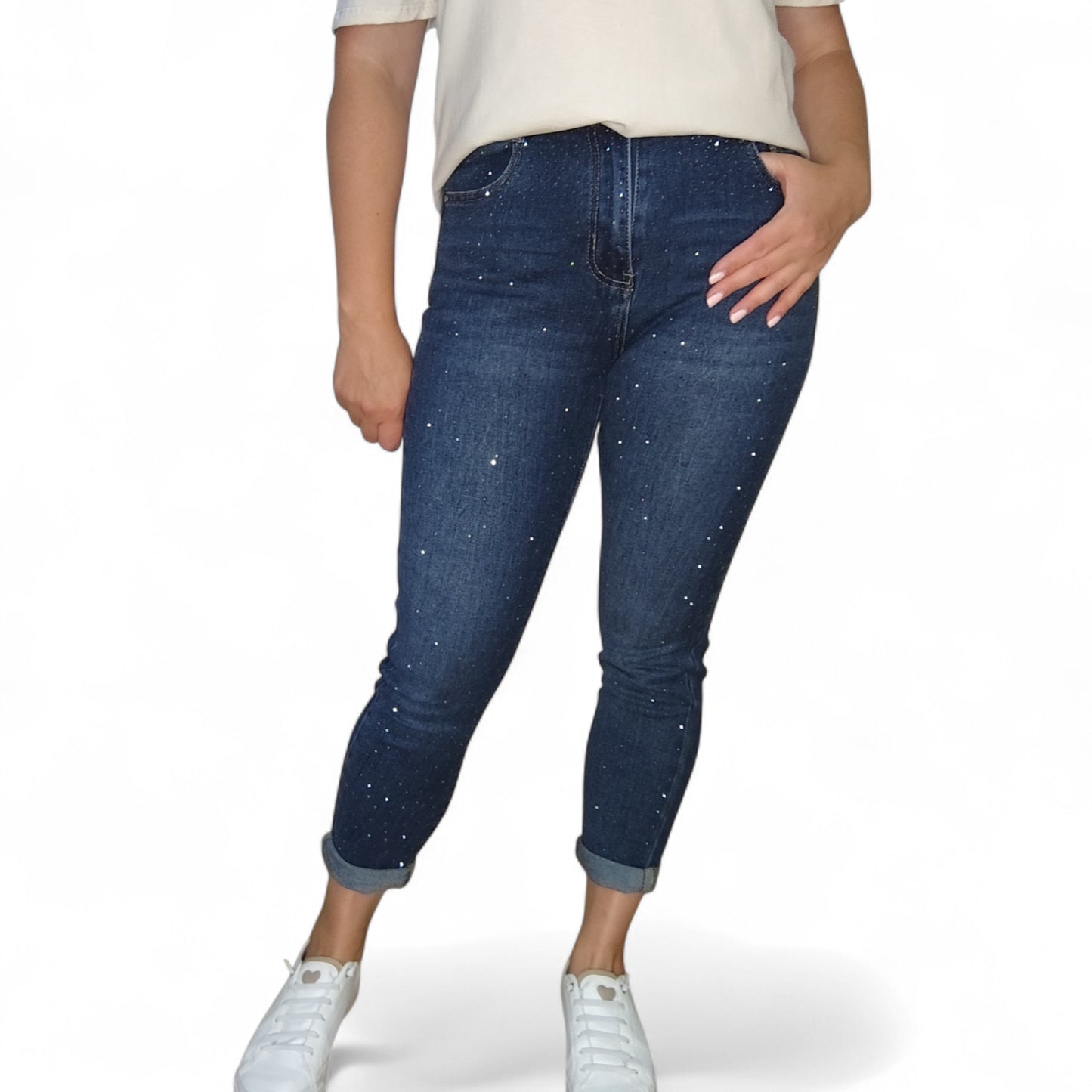 Boyfriend Jeans mit Strasssteinchen