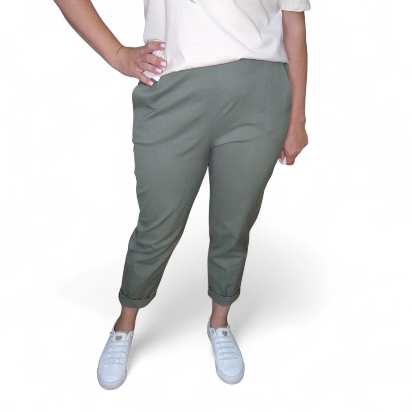 Chinohose in Oliv