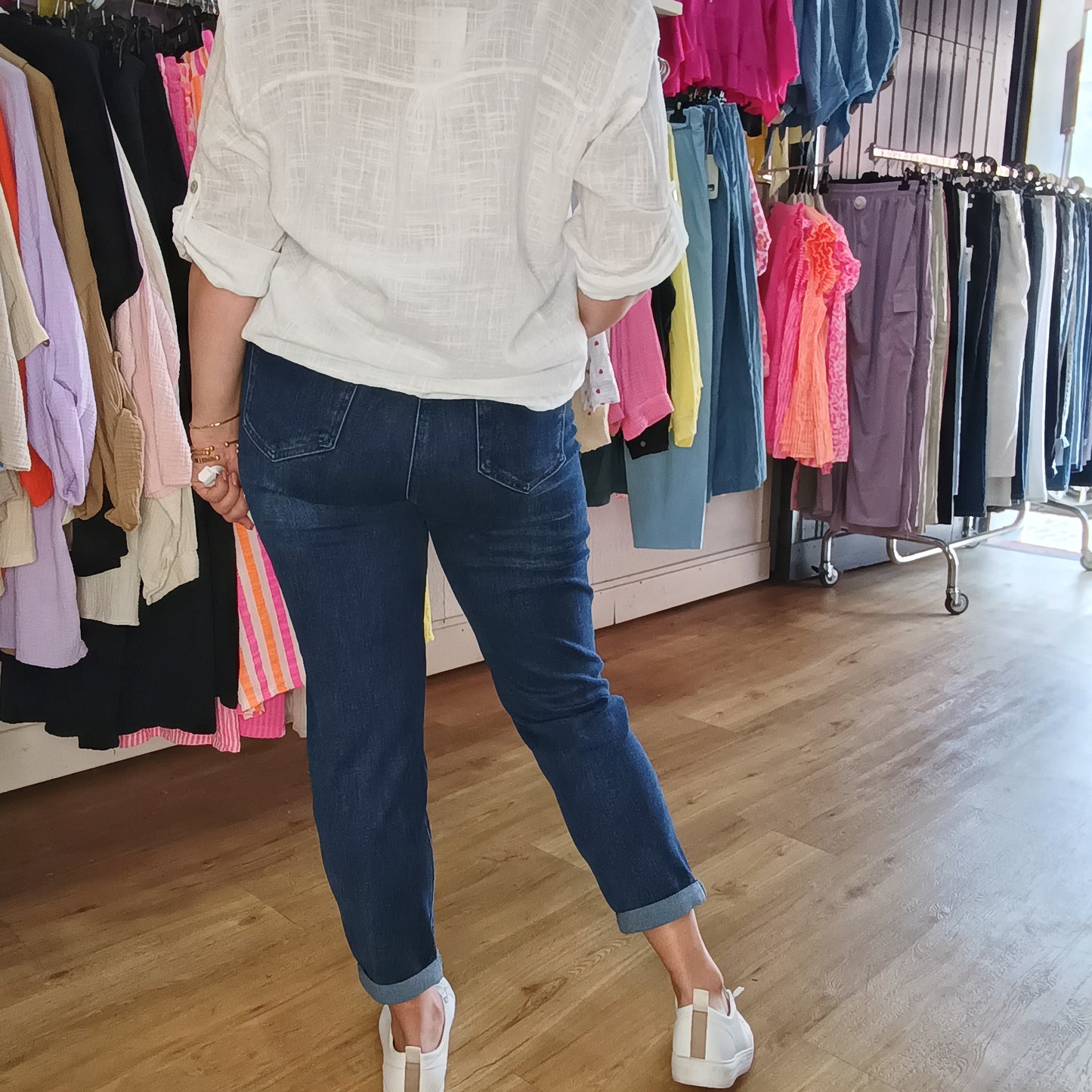 Slim Fit Jeans mit Gürtel