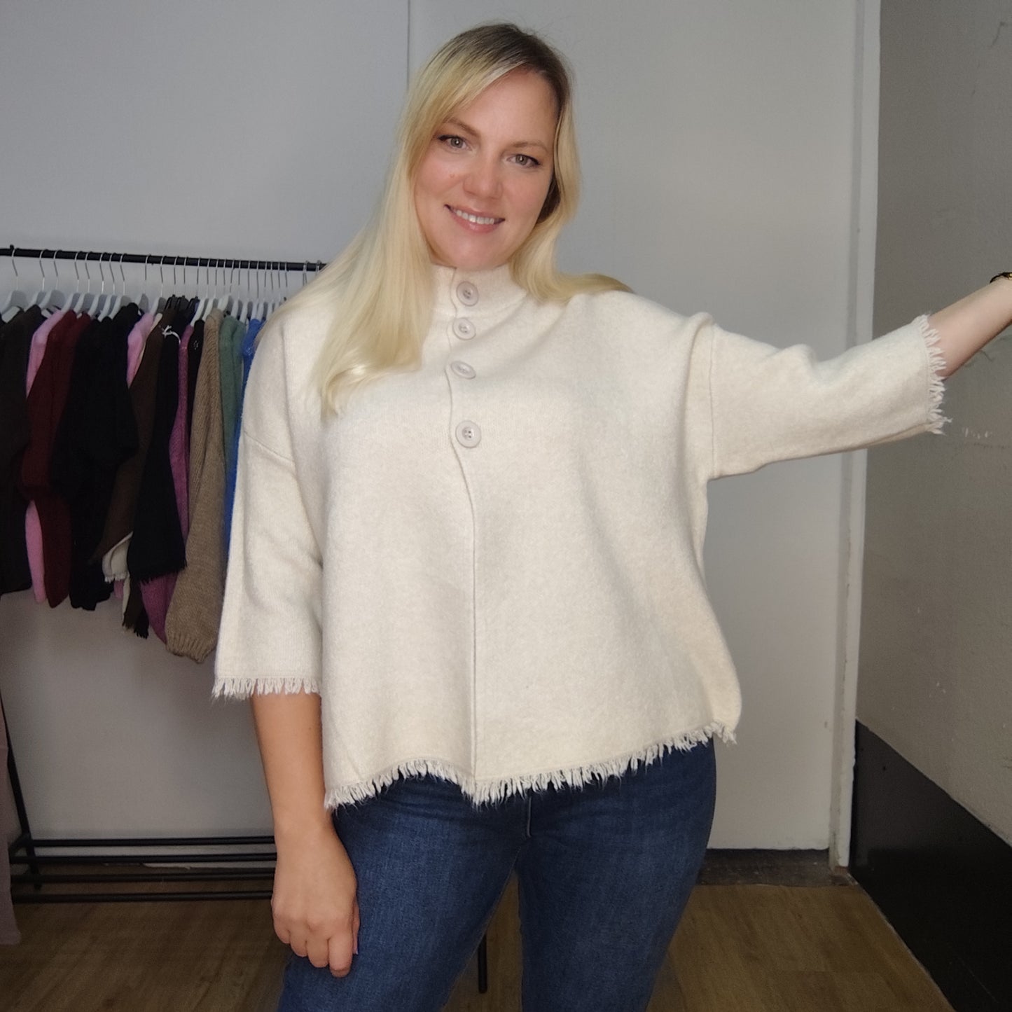Strickjacke "Eva" in Beige