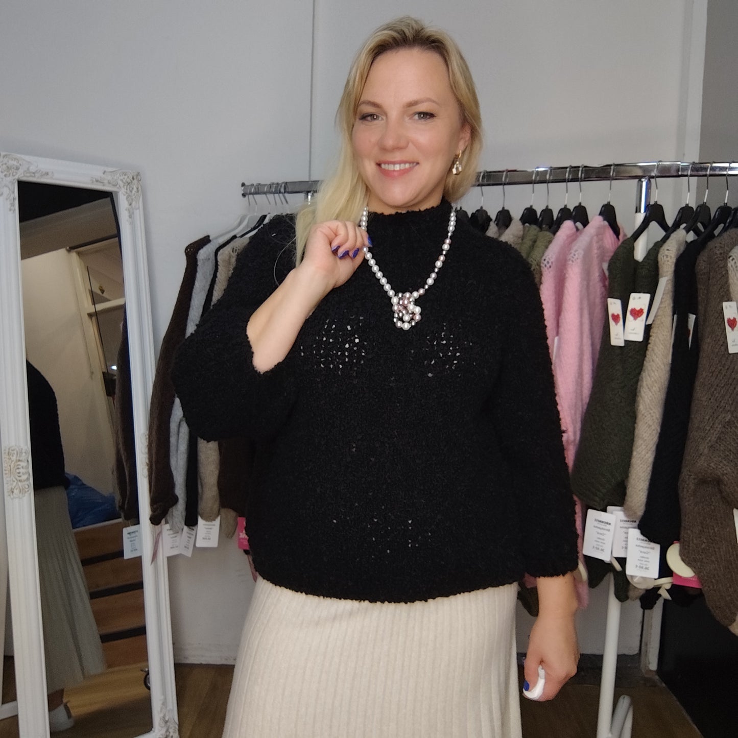 Bouclépullover "Josy" in Schwarz