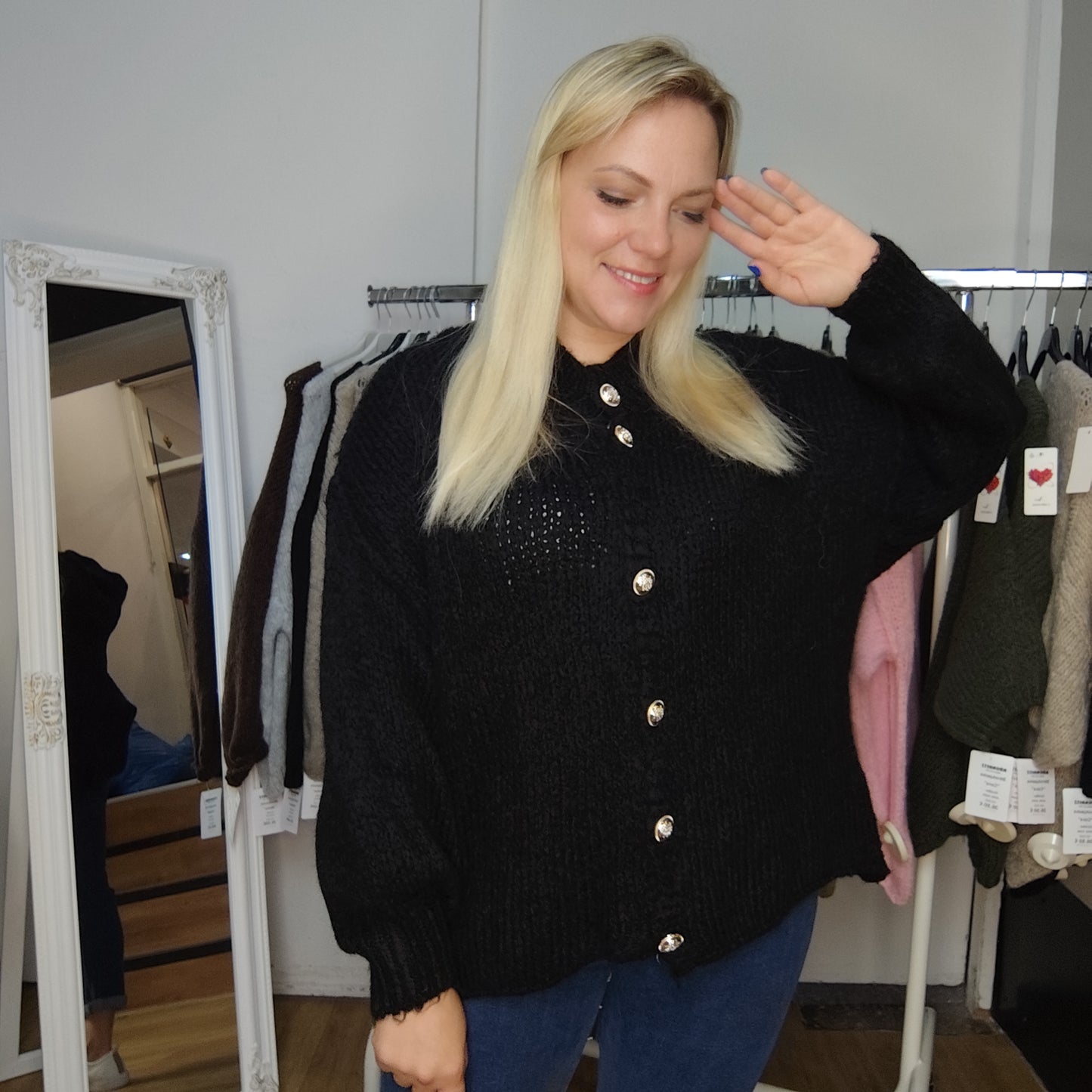 Strickjacke "Anni" in Schwarz