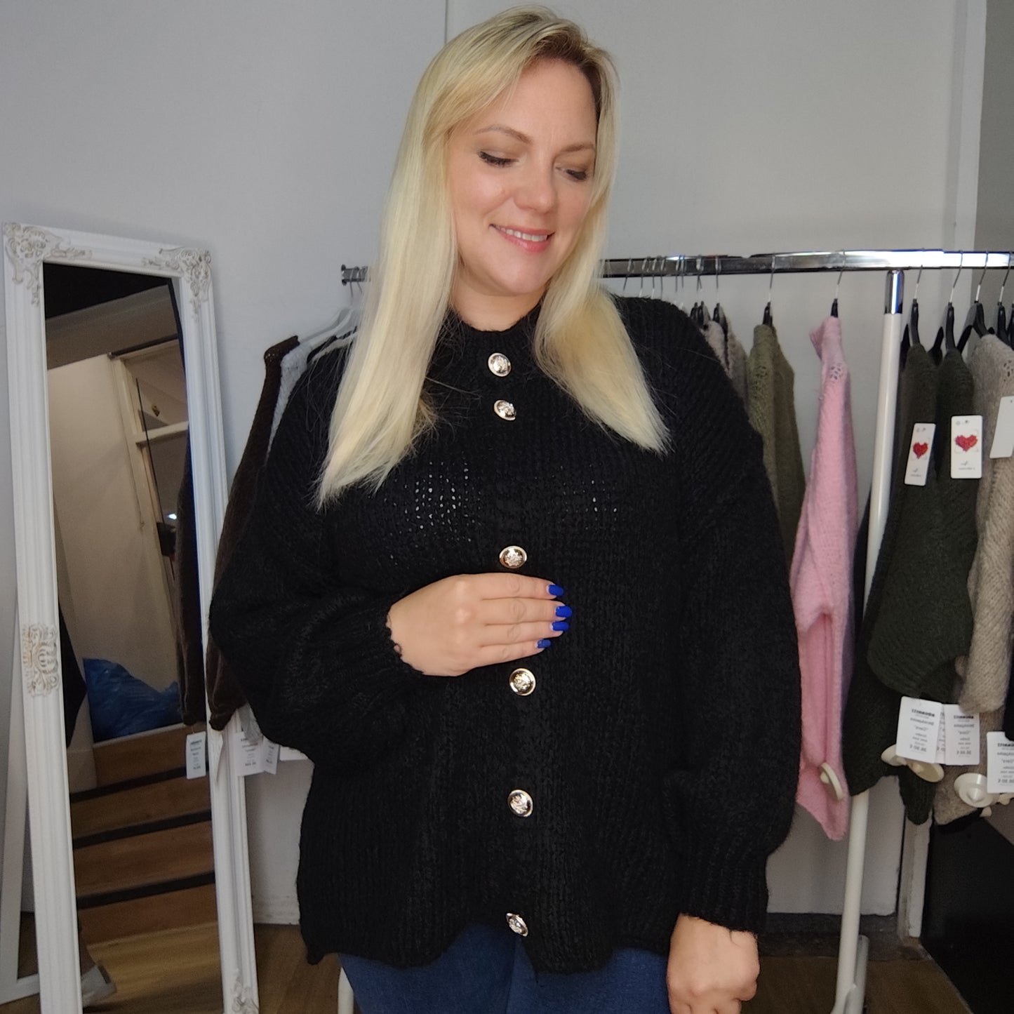 Strickjacke "Anni" in Schwarz