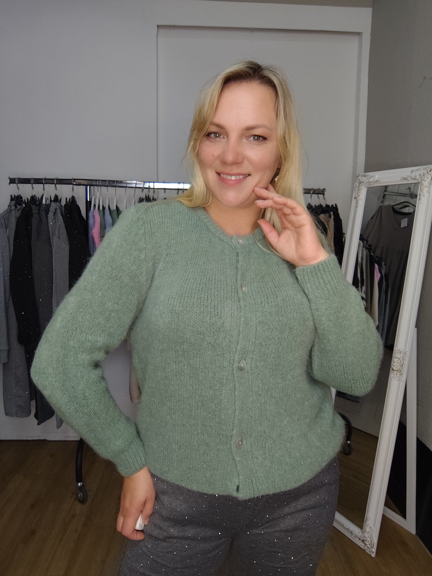 Strickjacke "Vanni" in Mintgrün
