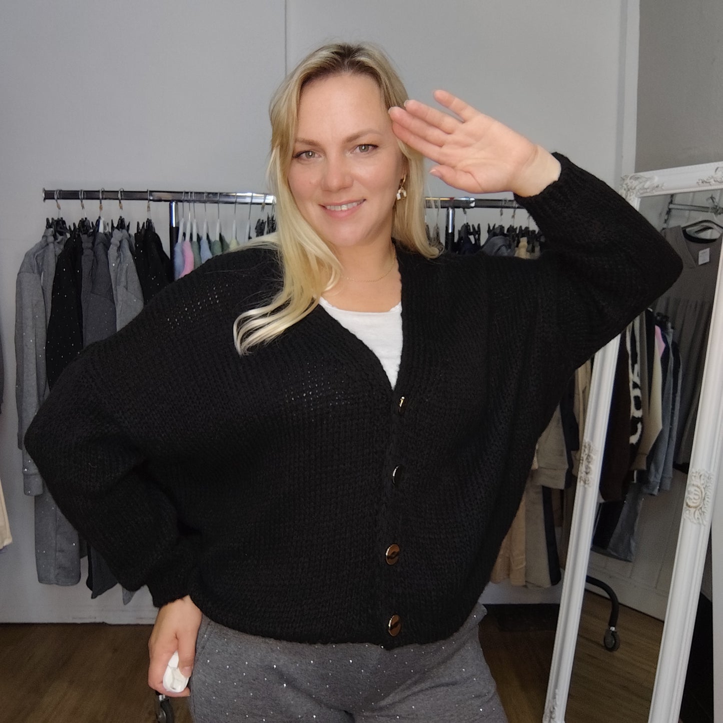 Strickjacke "Steff" in Schwarz