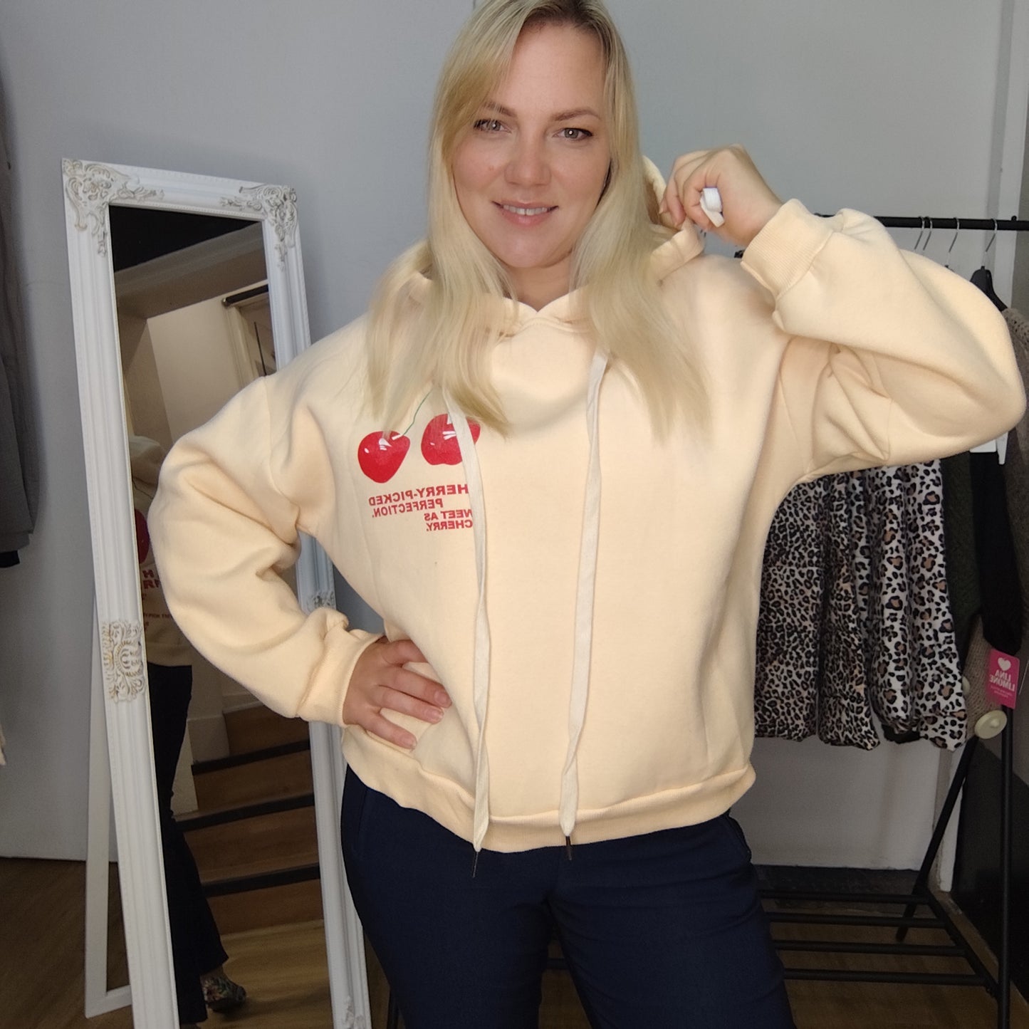 Pullover "Cherry" in Beige