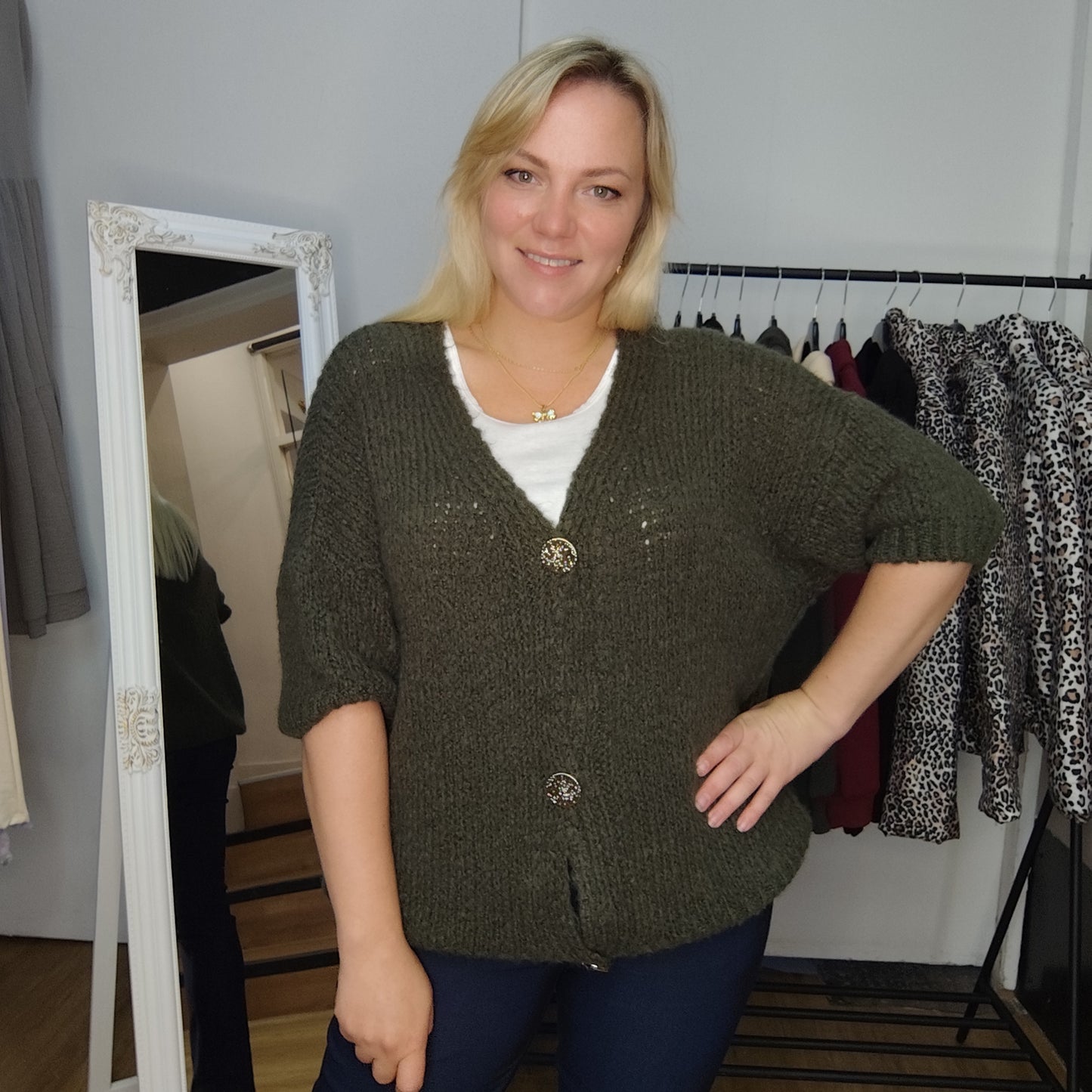 Strickjacke "Cora" in Olivgrün