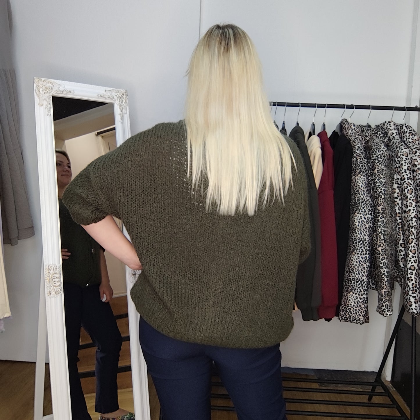 Strickjacke "Cora" in Olivgrün