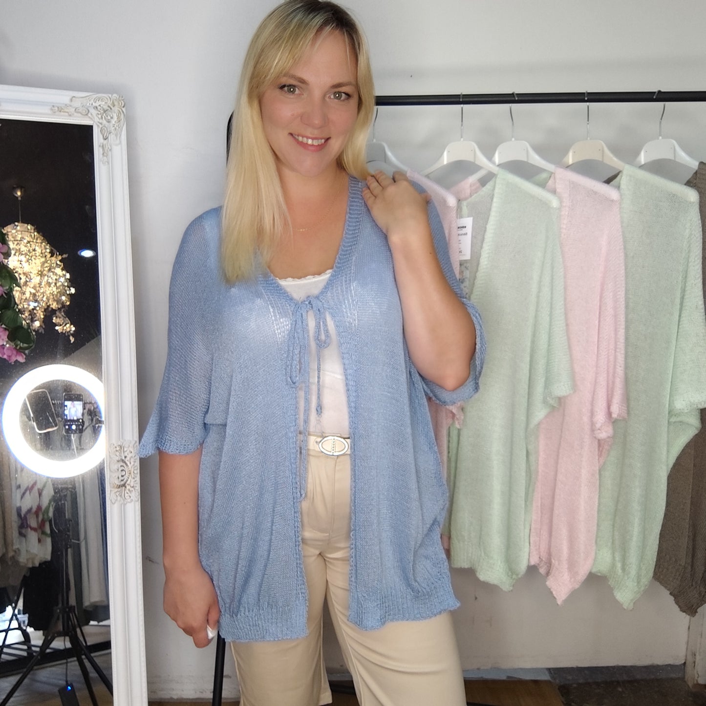 Feinstrickjacke in Blau