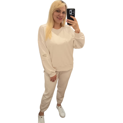 langärmliger Jogginganzug/ Jogging Zweiteiler in Beige