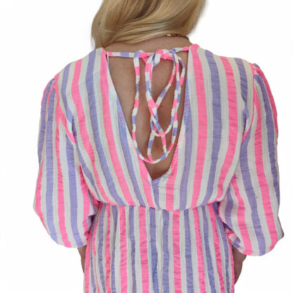 Gestreiftes Musselin Kleid in Flieder-Pink-Weiß