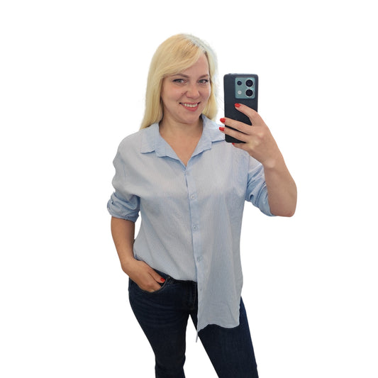 Karo-Bluse in Hellblau
