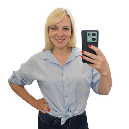 Karo-Bluse in Hellblau