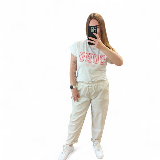 T-Shirt mit Aufdruck in Weiß