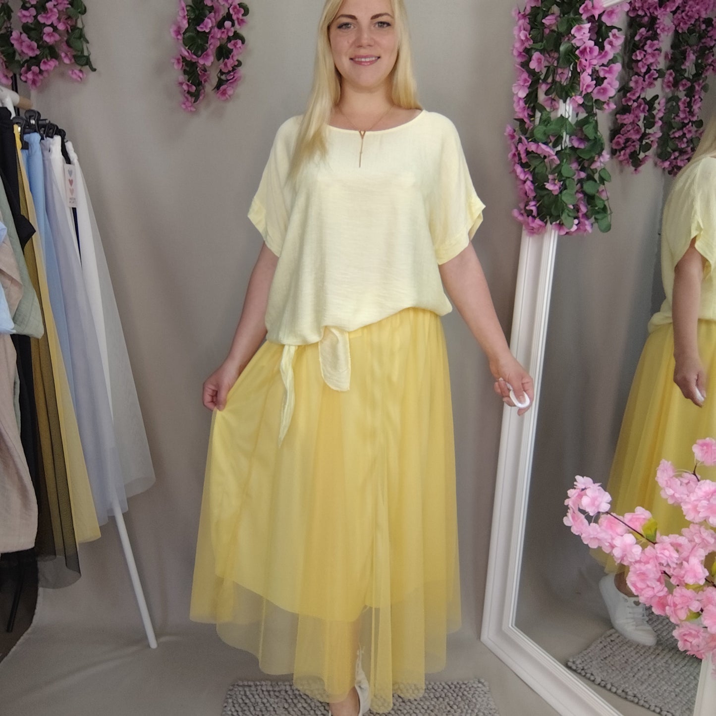 Viskosebluse mit Bindesaum in Gelb