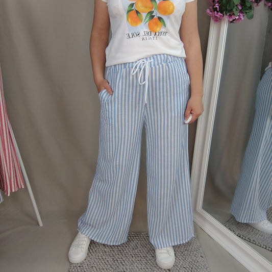 Gestreifte Sommerhose mit Kordelzug in Hellblau