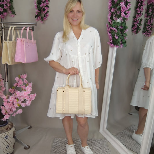 Handtasche mit Flechtoptik in Apricot
