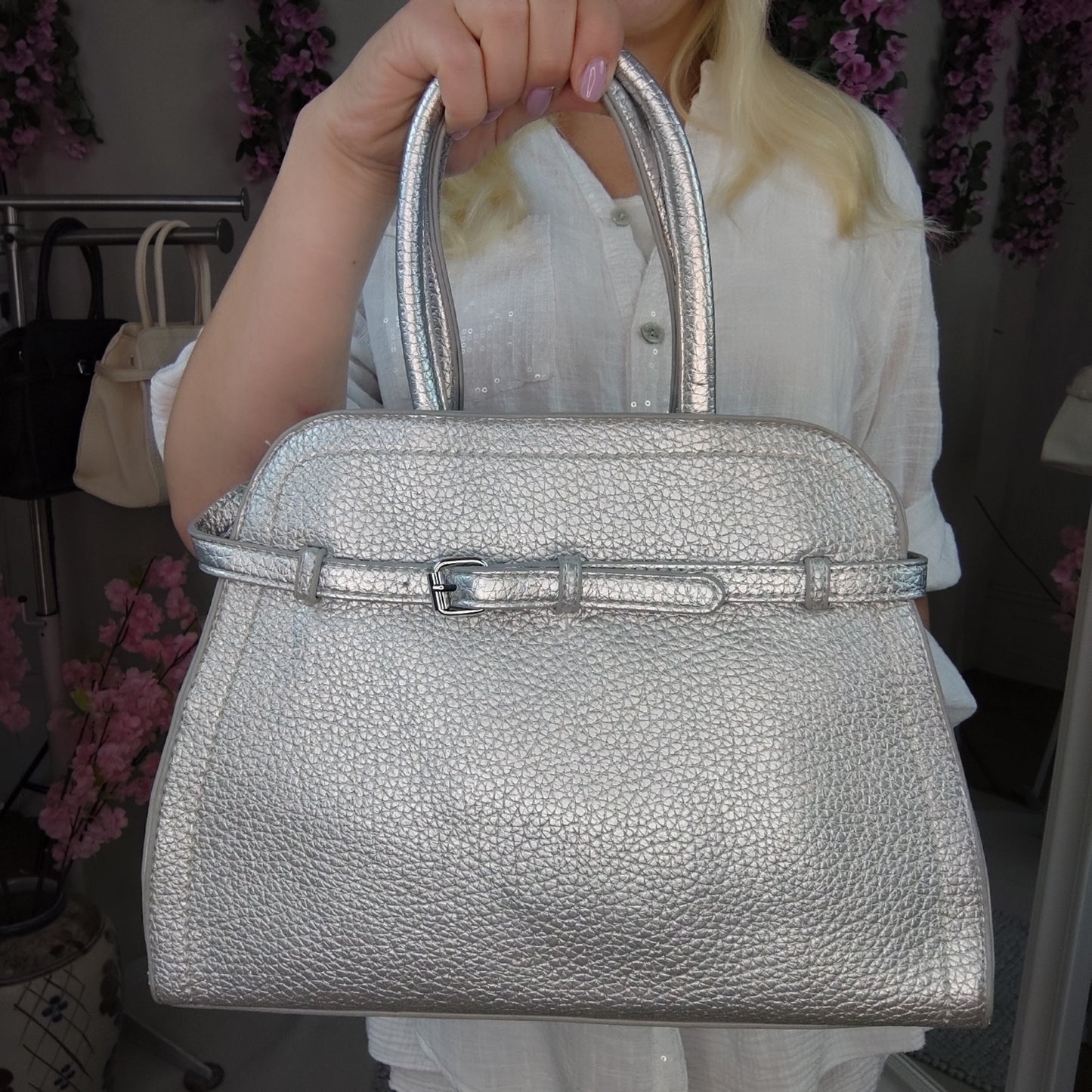 Handtasche in Silber