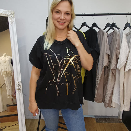 Kurzarm-Shirt mit Muster in Schwarz