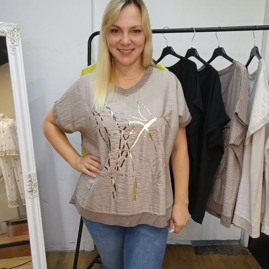 Kurzarm-Shirt mit Muster in Braun