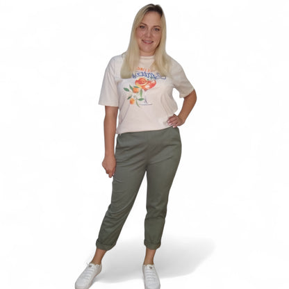 Chinohose in Oliv