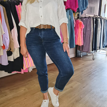 Slim Fit Jeans mit Gürtel