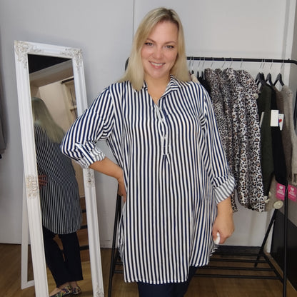 Gestreifte Longbluse "Regina" in Dunkelblau-Weiß