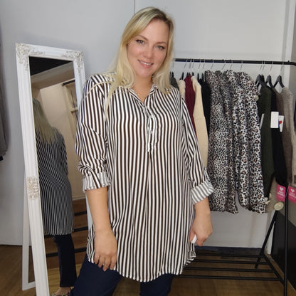 Gestreifte Longbluse "Regina" in Dunkelbraun-Weiß