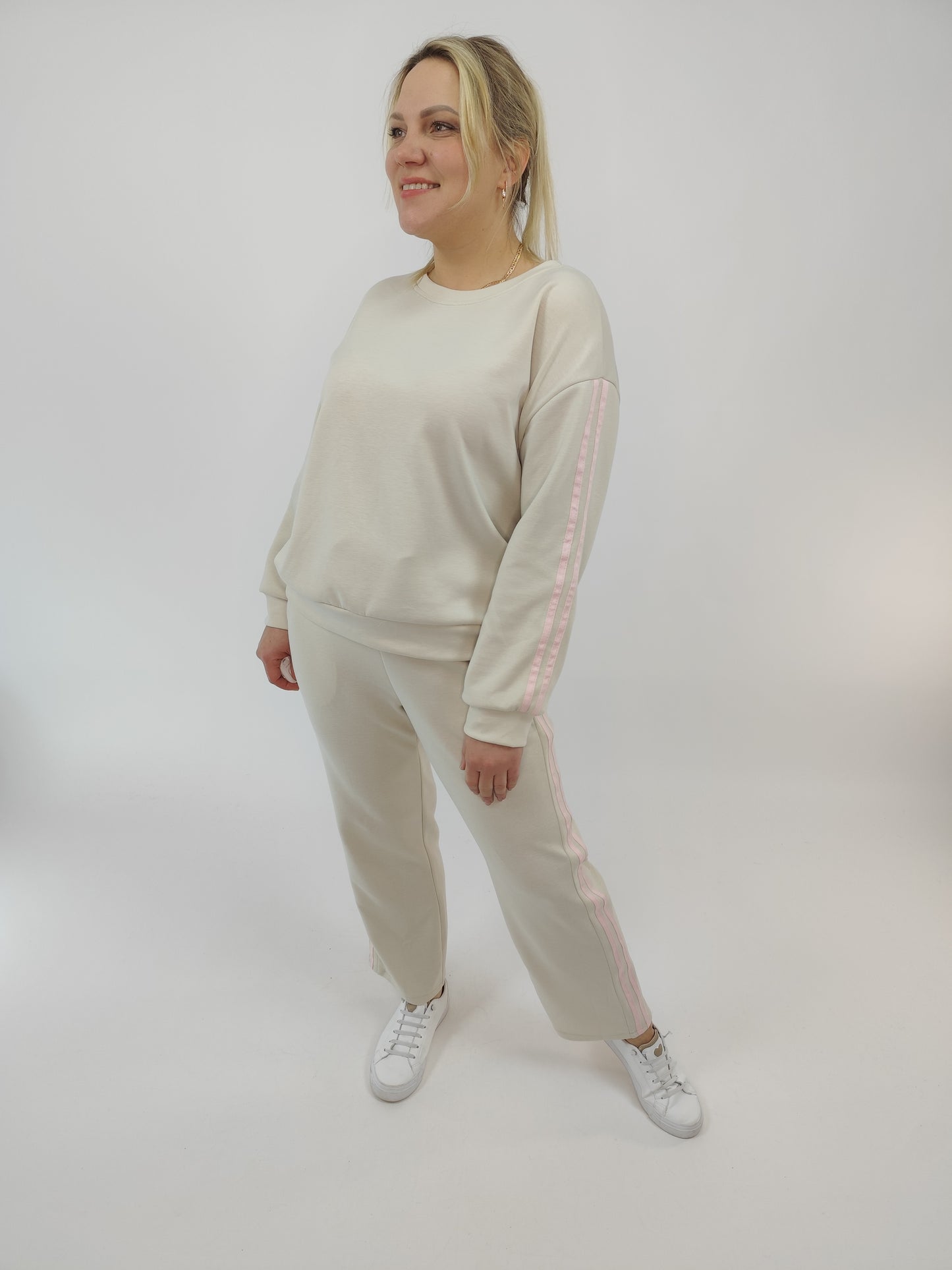 Zweiteiler "Alice" mit Streifen beige