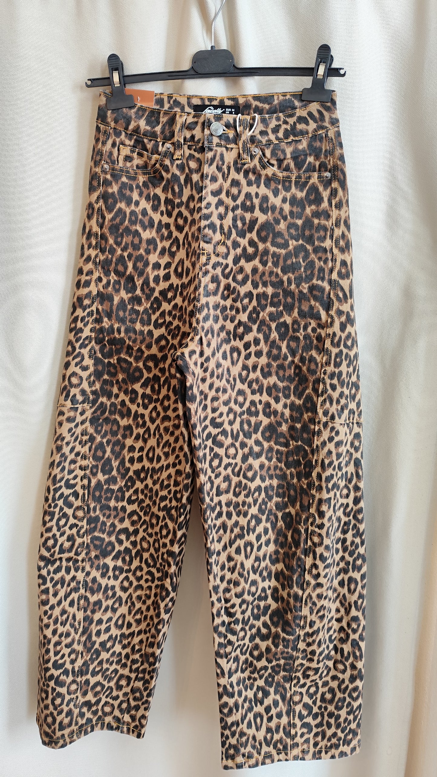 Leo Barrel Wideleg Jeans