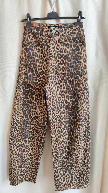 Leo Barrel Wideleg Jeans